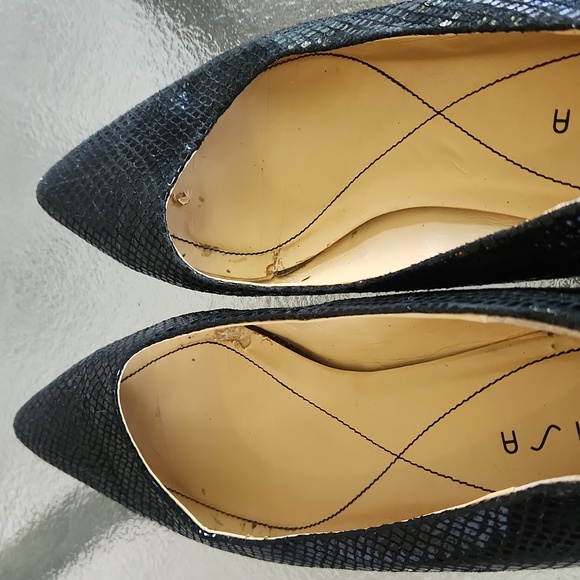 Black Faux Reptile Unisa Pointed Toe Low Heeled Pumps/Flats - Size 8.5 - Picture 14 of 15
